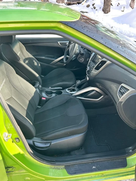 2012 Hyundai Veloster - Image 7 of 11
