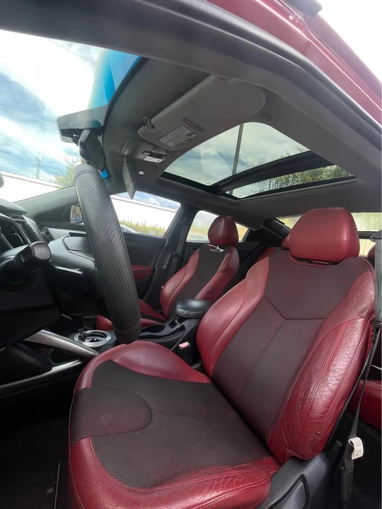 2012 Hyundai Veloster - Image 9 of 12