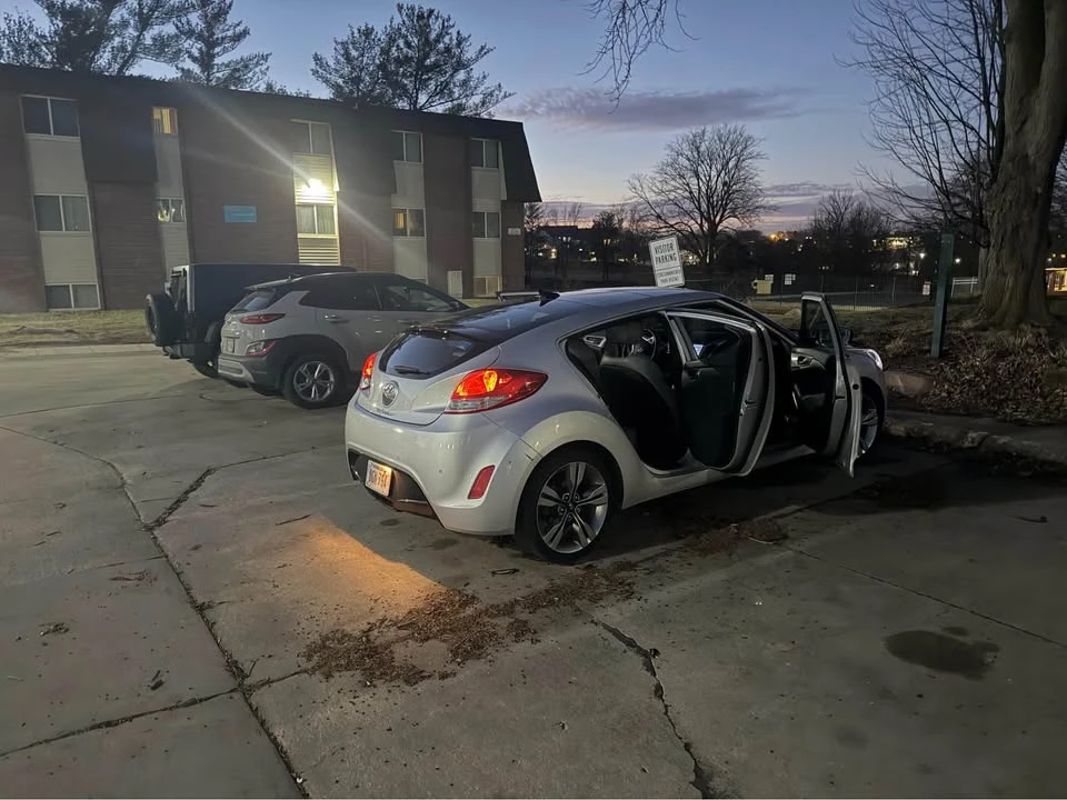 2012 Hyundai Veloster - Image 6 of 9
