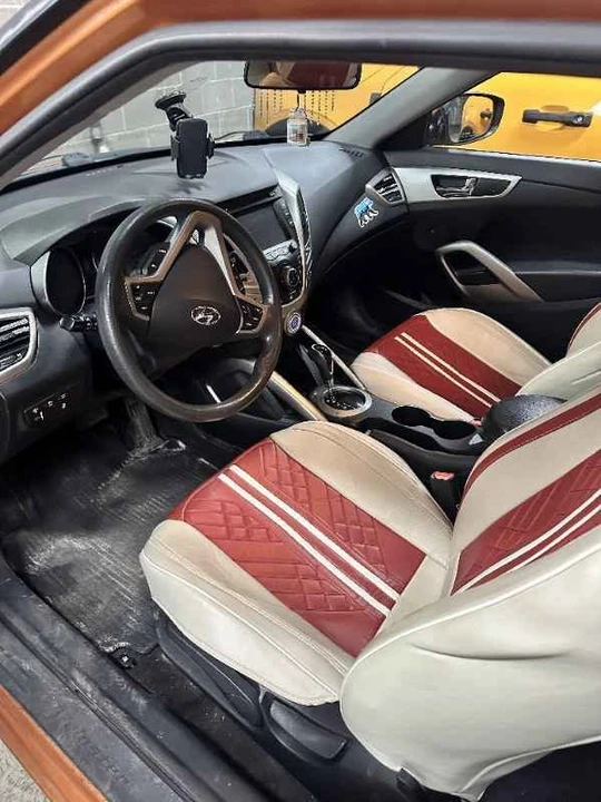 2012 Hyundai Veloster - Image 6 of 11