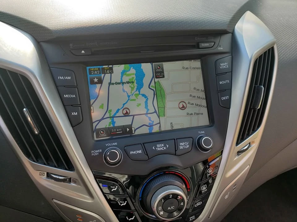 2012 Hyundai Veloster - Image 8 of 18