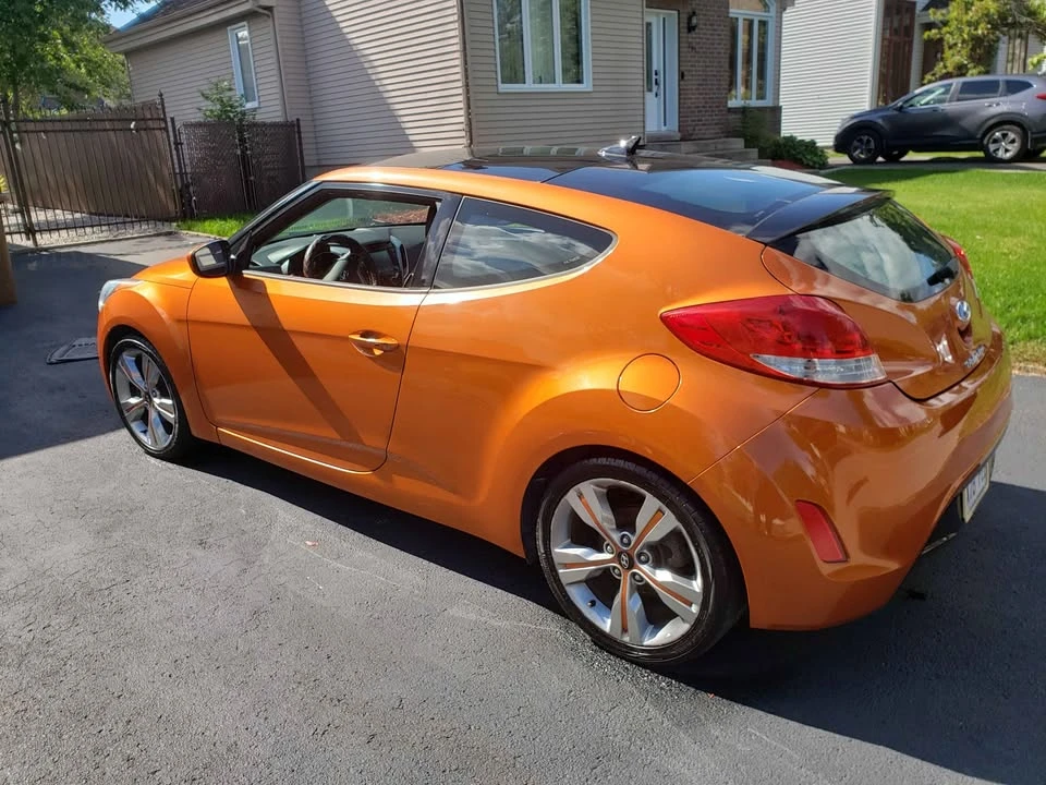 2012 Hyundai Veloster - Image 11 of 18