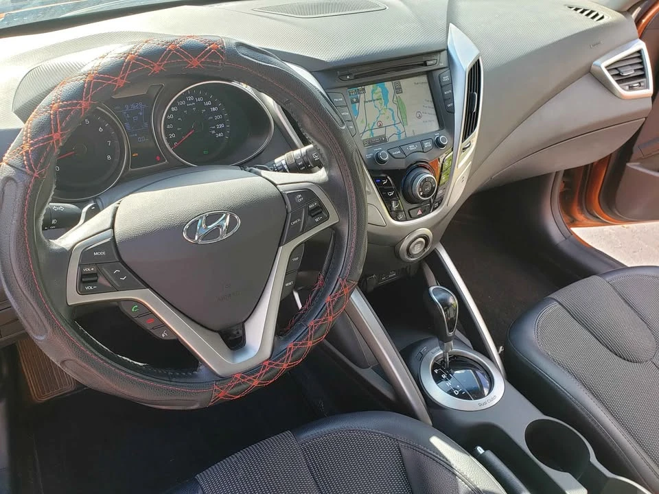 2012 Hyundai Veloster - Image 3 of 18