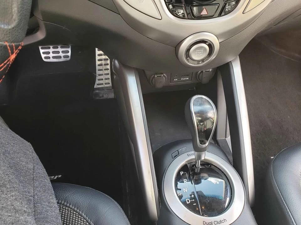 2012 Hyundai Veloster - Image 6 of 18