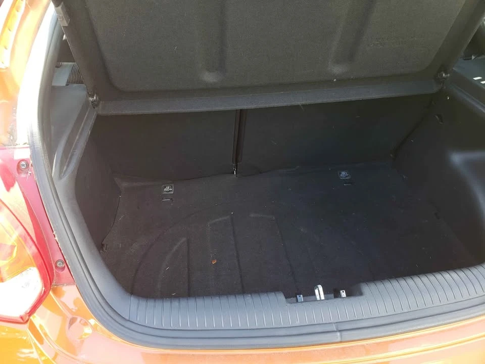 2012 Hyundai Veloster - Image 18 of 18