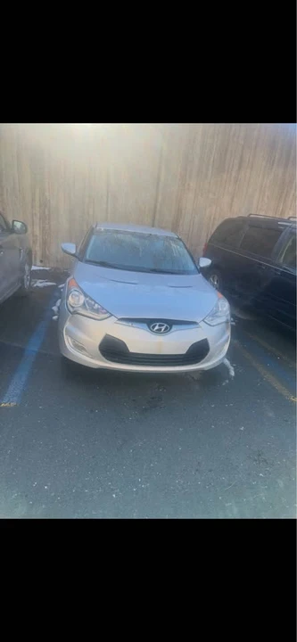 2012 Hyundai Veloster - Image 3 of 9