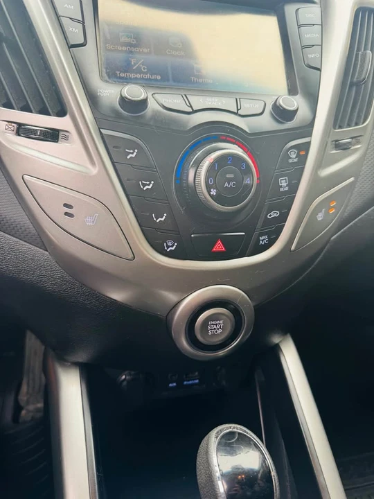 2012 Hyundai Veloster - Image 9 of 13