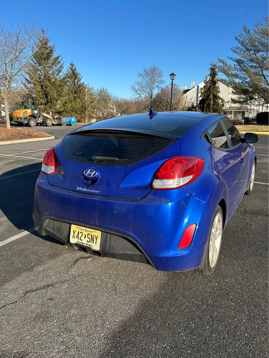2012 Hyundai Veloster - Image 4 of 8