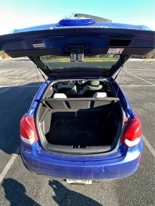 2012 Hyundai Veloster - Image 7 of 8