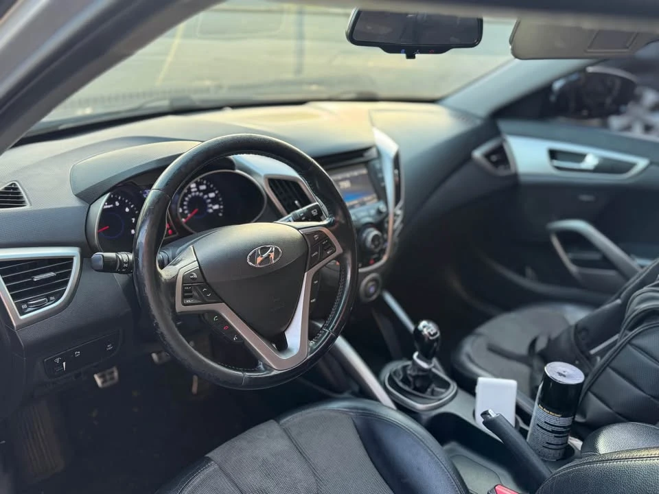 2012 Hyundai Veloster - Image 6 of 7