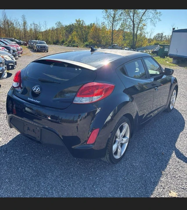 2012 Hyundai Veloster - Image 4 of 14