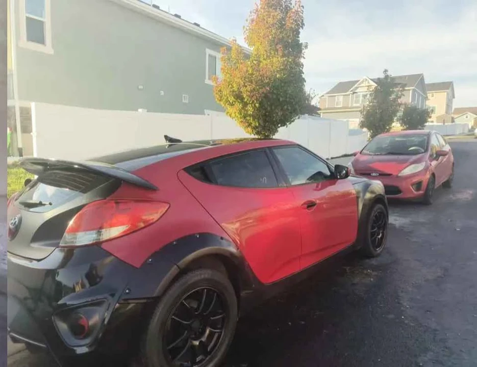 2012 Hyundai Veloster - Image 2 of 11