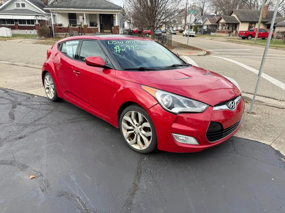 2012 Hyundai Veloster - Image 2 of 10