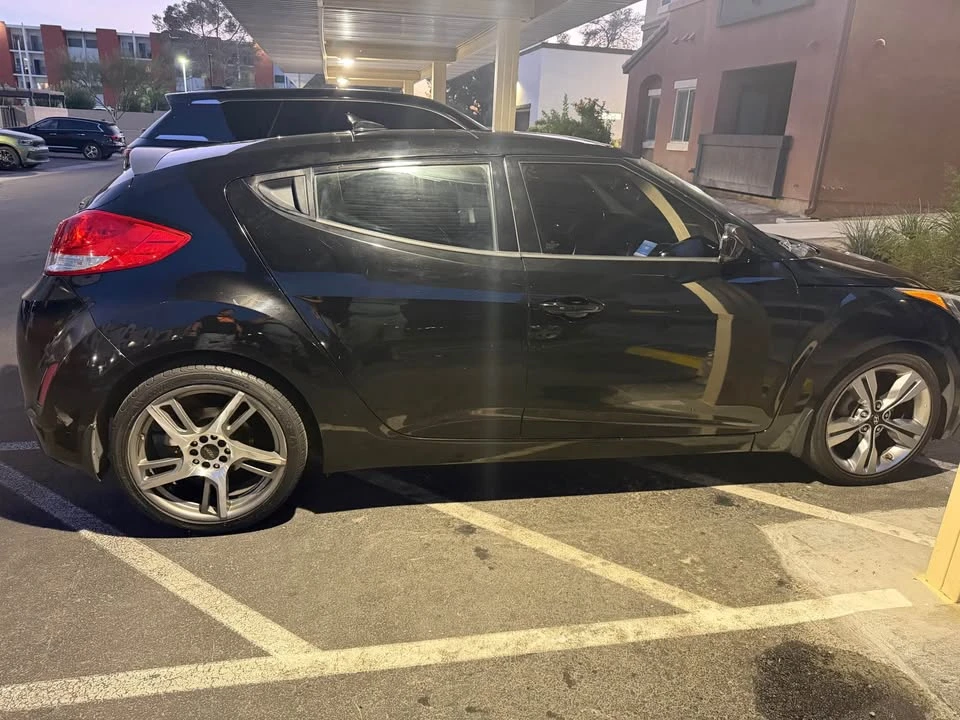 2012 Hyundai Veloster - Image 9 of 9