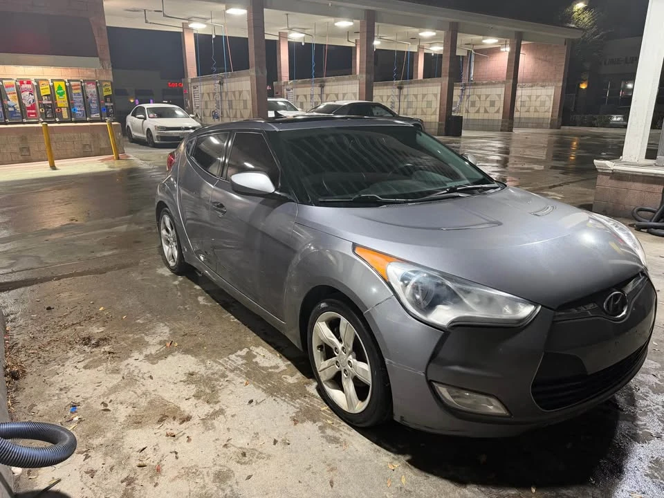 2012 Hyundai Veloster - Image 3 of 9