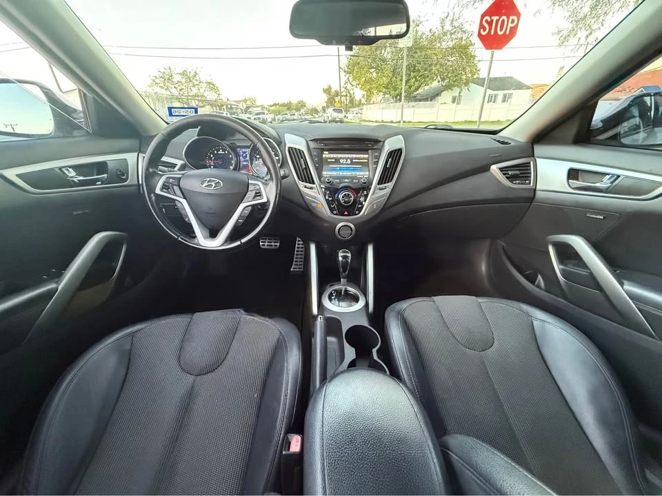 2012 Hyundai Veloster - Image 9 of 15