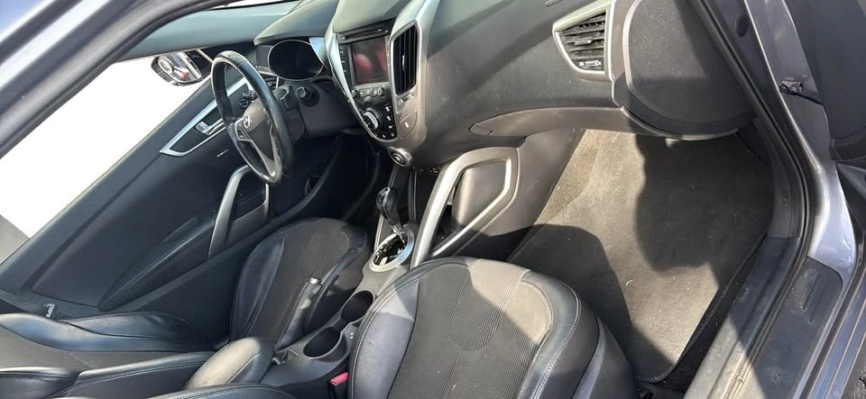 2012 Hyundai Veloster - Image 6 of 7