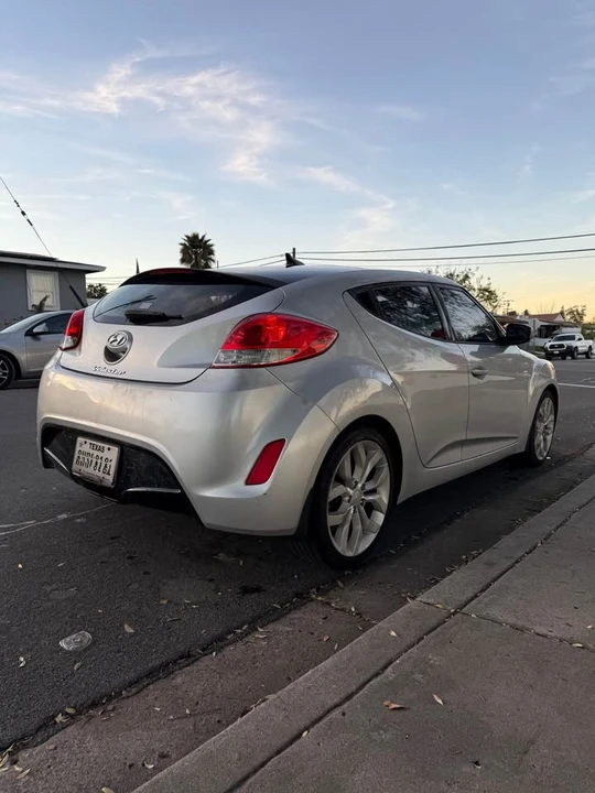 2012 Hyundai Veloster - Image 6 of 15