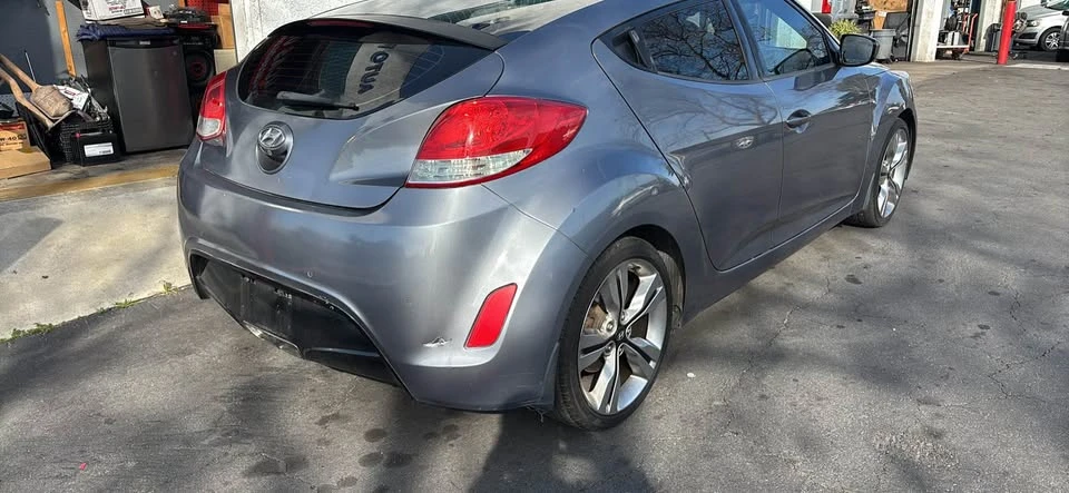 2012 Hyundai Veloster - Image 4 of 7