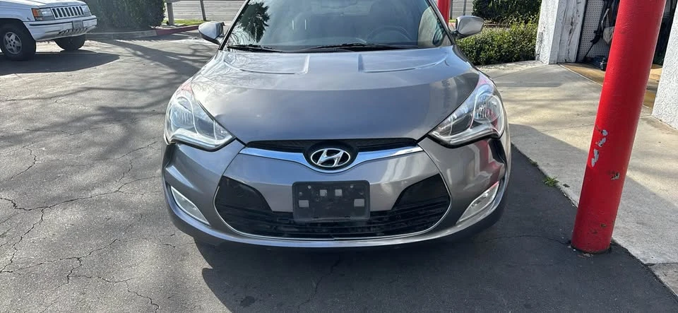 2012 Hyundai Veloster - Image 2 of 7
