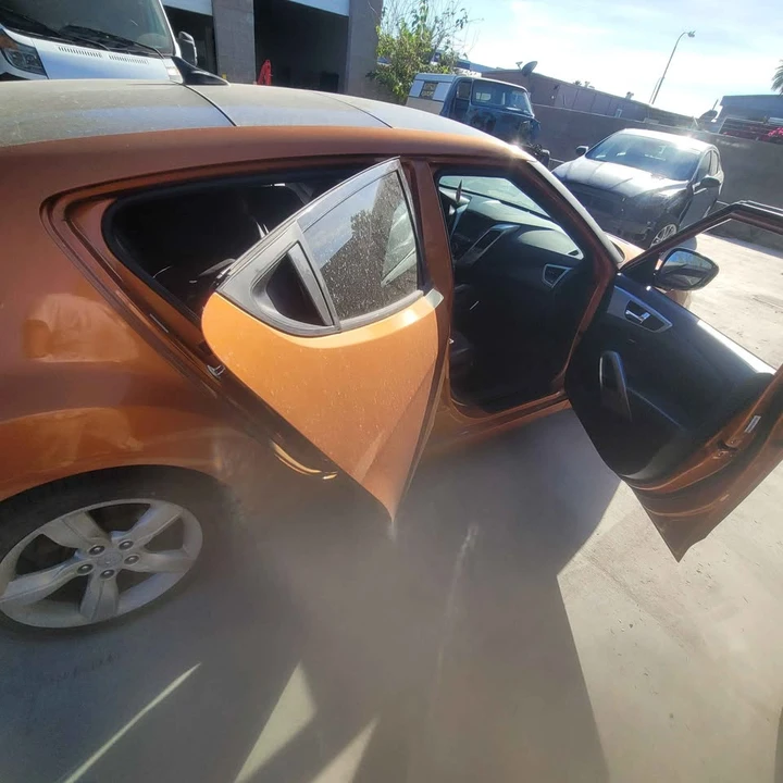 2012 Hyundai Veloster - Image 2 of 9