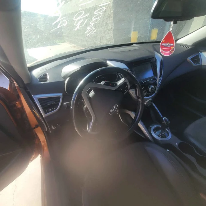2012 Hyundai Veloster - Image 7 of 9