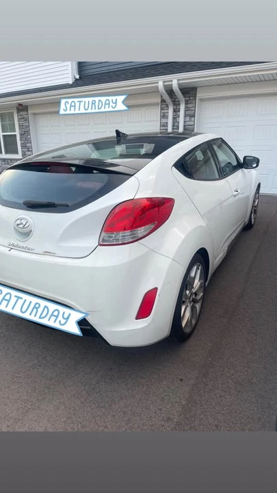 2012 Hyundai Veloster - Image 8 of 9