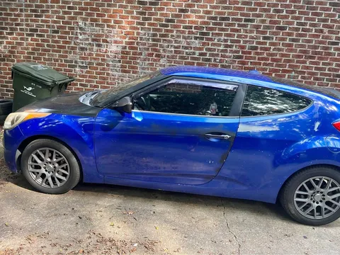2012 Hyundai Veloster 2.0 Coupe 3D