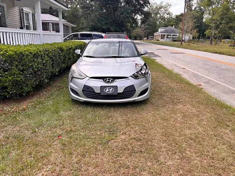 2012 Hyundai Veloster 2.0 Coupe 3D