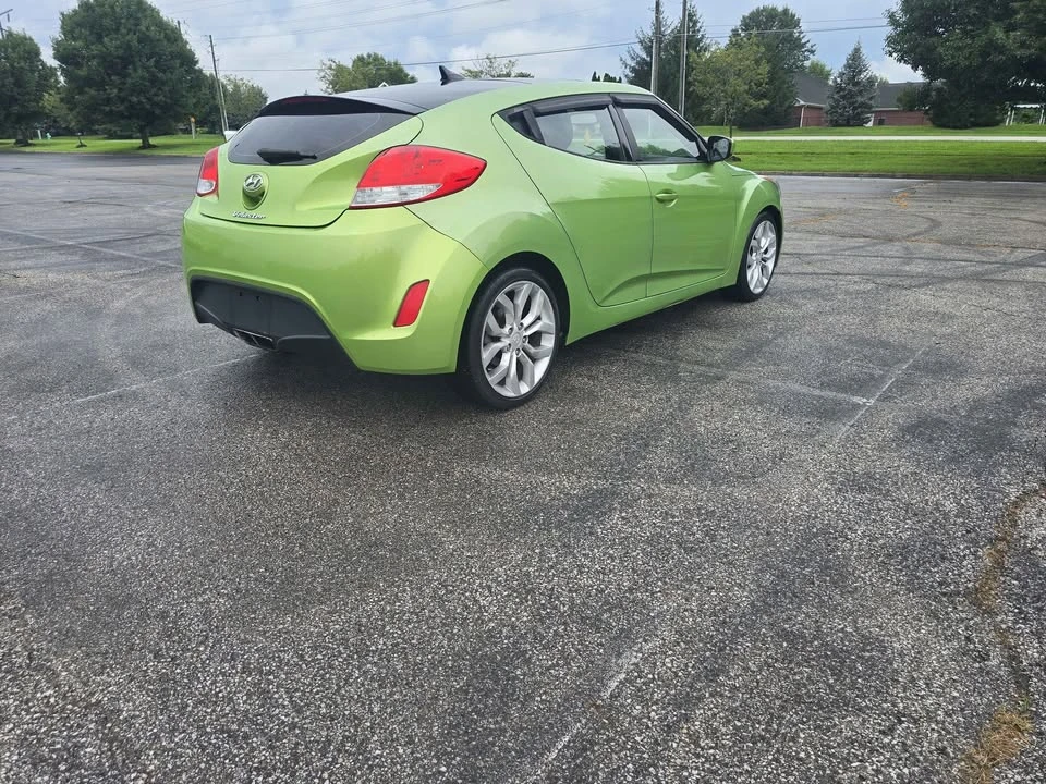 2012 Hyundai Veloster - Image 5 of 9