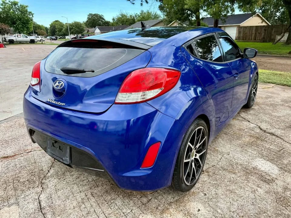 2012 Hyundai Veloster - Image 4 of 13