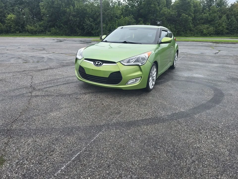 2012 Hyundai Veloster - Image 2 of 9