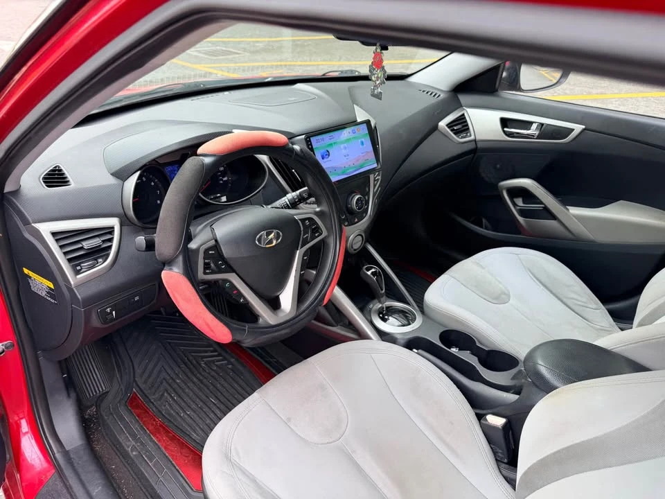 2012 Hyundai Veloster - Image 7 of 7