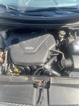 2012 Hyundai Veloster 2.0 Coupe 3D