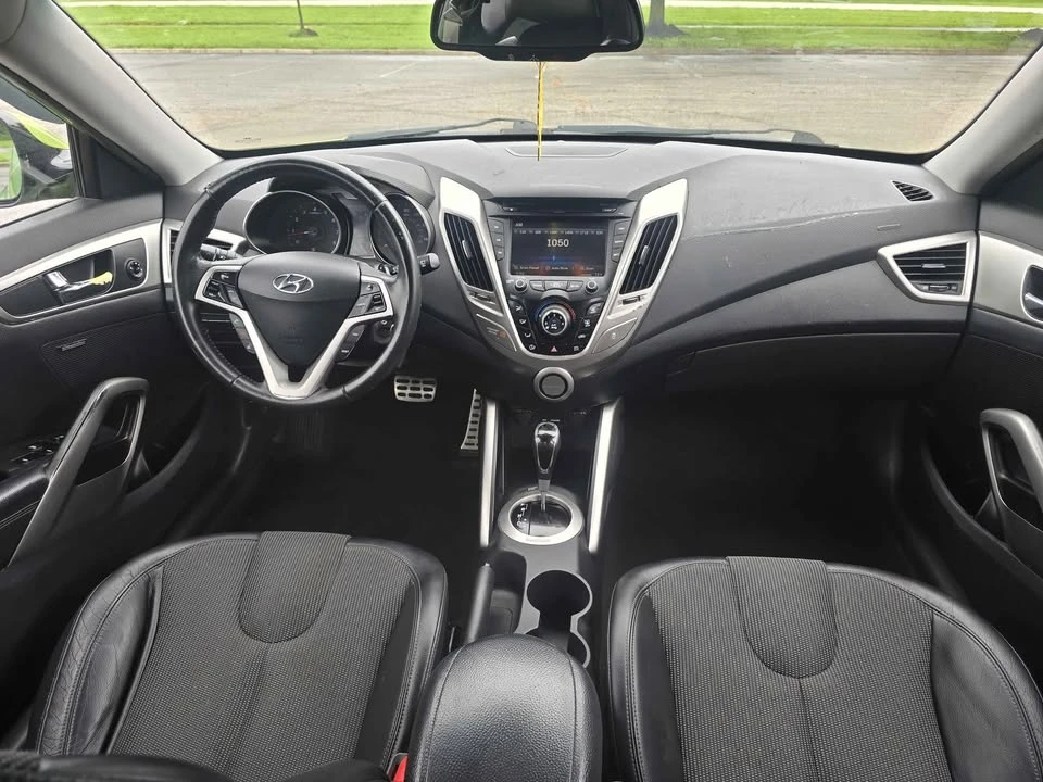 2012 Hyundai Veloster - Image 8 of 9