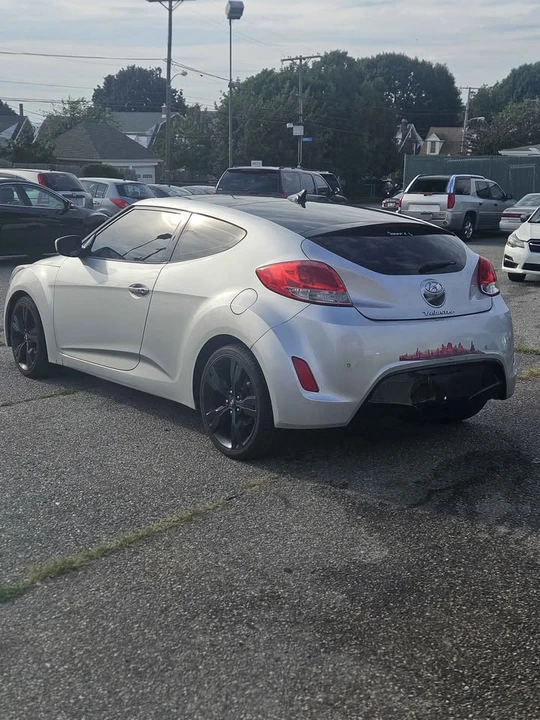 2012 Hyundai Veloster - Image 5 of 11