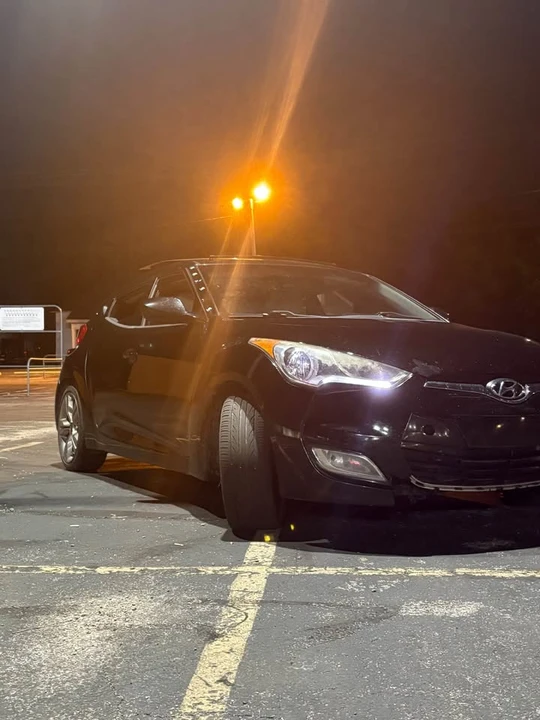 2012 Hyundai Veloster - Image 11 of 12