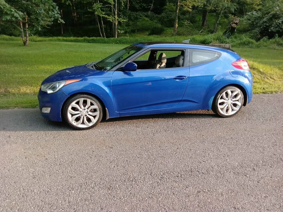 2012 Hyundai Veloster - Image 4 of 12