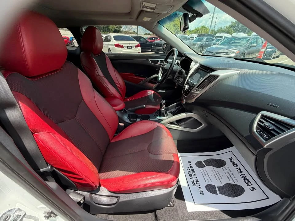 2012 Hyundai Veloster - Image 13 of 15