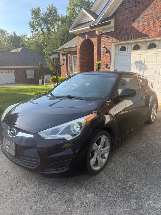 2012 Hyundai Veloster - Image 2 of 4