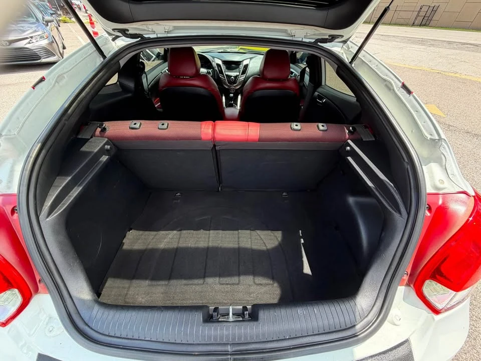 2012 Hyundai Veloster - Image 12 of 15