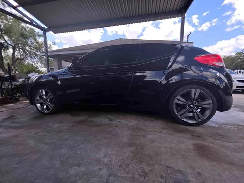 2012 Hyundai Veloster 2.0 Coupe 3D