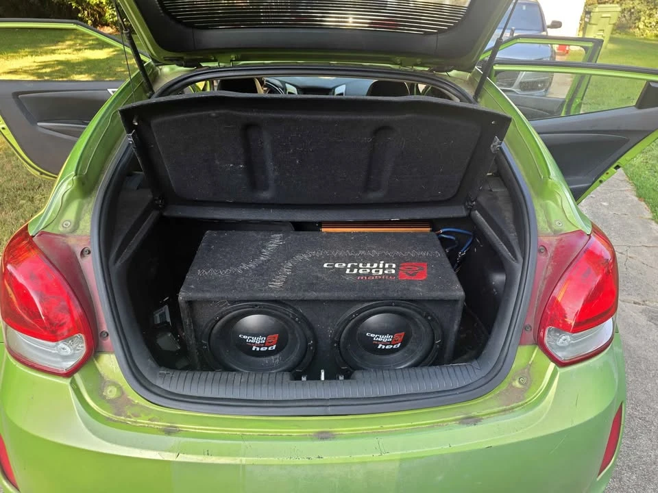 2012 Hyundai Veloster - Image 10 of 13
