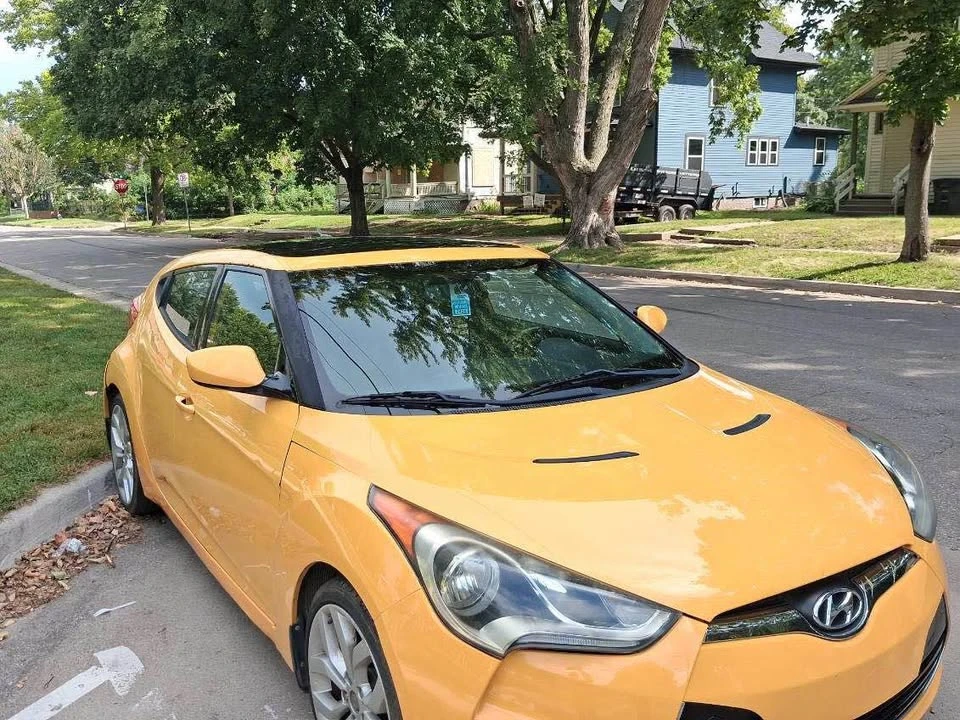 2012 Hyundai Veloster - Image 3 of 12