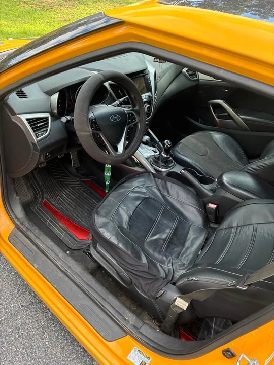 2012 Hyundai Veloster - Image 3 of 4
