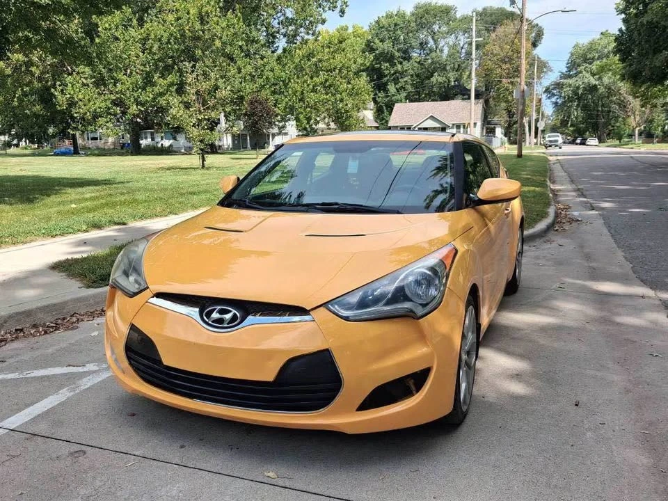 2012 Hyundai Veloster - Image 4 of 12