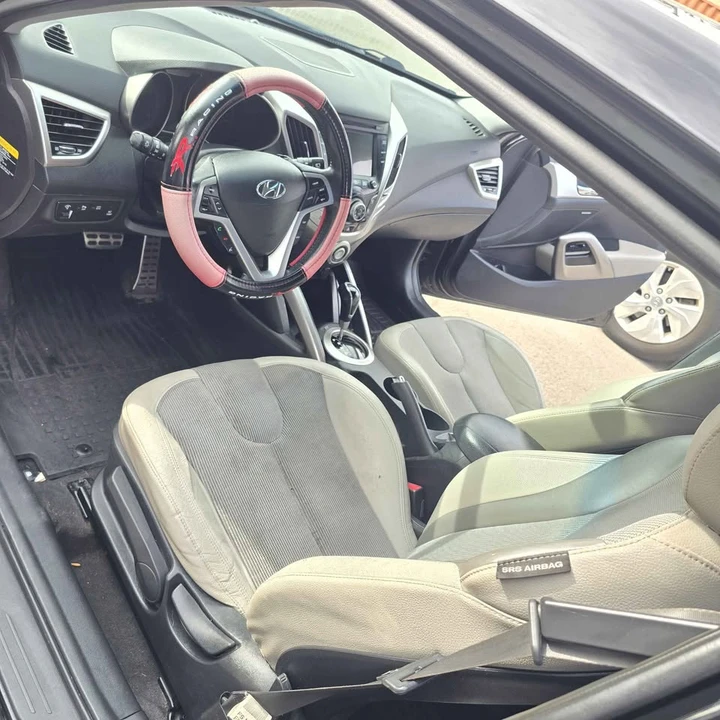 2012 Hyundai Veloster - Image 9 of 15