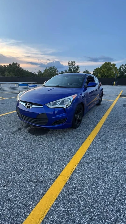 2012 Hyundai Veloster - Image 2 of 10