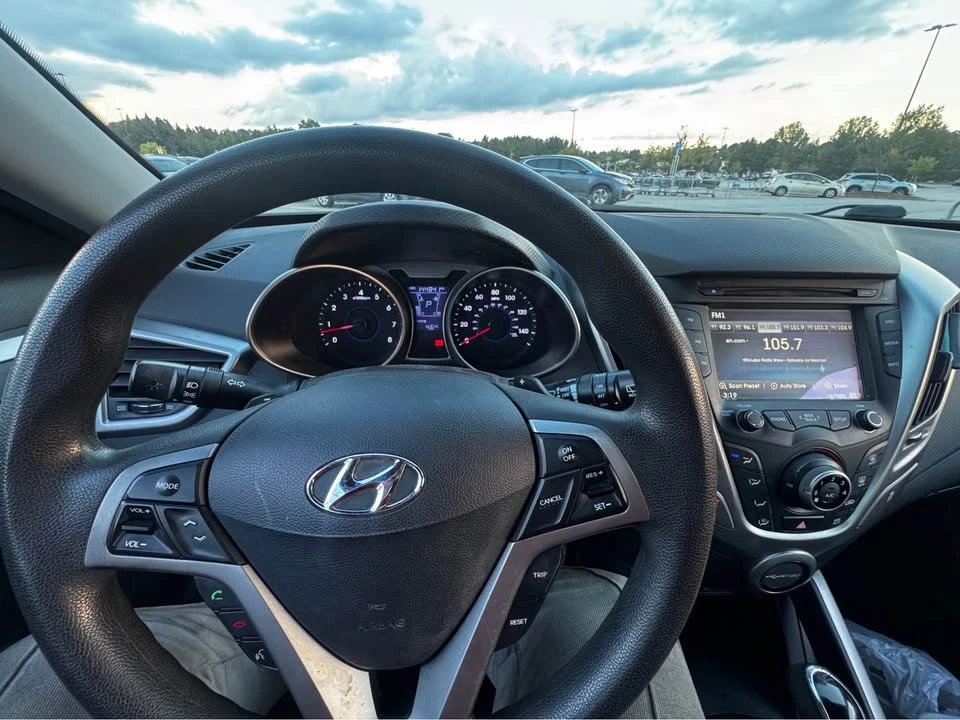 2012 Hyundai Veloster - Image 10 of 10