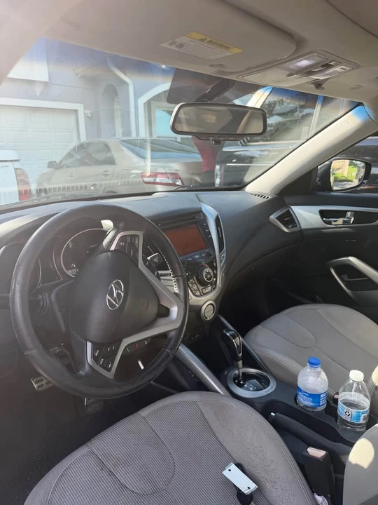 2012 Hyundai Veloster - Image 3 of 12